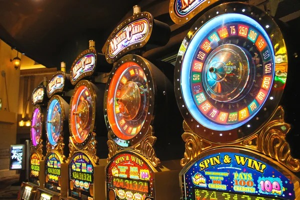 Spadegaming slot gameplay showing stake and spin controls